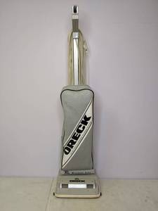 lot 348 image: Oreck XL Upright Vacuum