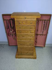 lot 68 image: Freestanding Oak Jewelry Armoire Plus Contents