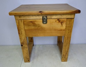 lot 353 image: Small Rustic Pine Table with Storage