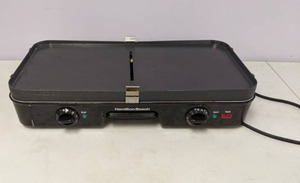 lot 386 image: Hamilton Beach Electric Griddle