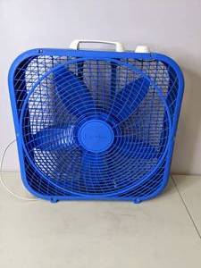 lot 597 image: Lasko Box Fan