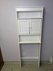 lot 464 image: Bathroom Toilet Cabinet
