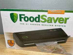 lot 13 image: Brand New FoodSaver FM2000 Vacuum Sealer Starter System with Bags