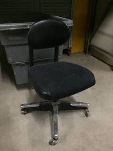 lot 51 image: VINTAGE RETRO COOL Inter Royal Corp Industrial Drafting Machinist Metal Chair - GOOD CONDITION - NEEDS DUSTING ETC