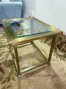 WOW An Amazing, Iconic &amp Gorgeous 1960s Piece By Mastercraft - Patinated Brass &amp Glass End Table - Exceptional Quality &amp Timeless Sophistication&nbsp Great Condition
