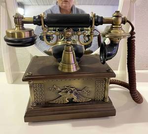Vintage Reproduction American Eagle&nbspDesk Telephone Push Button Dial Corded Paramount 1911 - Great Condition