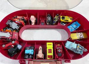 WOW Vintage&nbspDisney Pixar CARS OVAL RACETRACK CARRYING CASE With Tons Of Great Original Cars&nbsp Check it out&nbsp