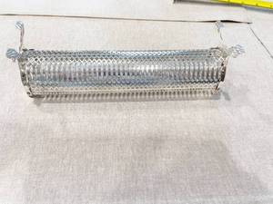 BEAUTIFUL SILVER PLATE SMALL BREAD SERVER - EXCELLENT CONDITION