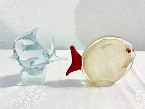 Lot Of 2 Small Art Glass Fish - 1 Made By ICET &amp The Other Labeled MAde In Murano Italy - Both Excellent Condition