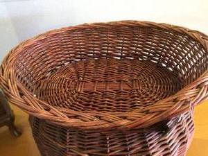 Super Cute Cat Basket Bed - Like New Condition
