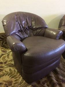 WOW Mid Century Modern Groovy 1960s High Quality Sherrill Furniture Eggplant Tub Shaped Leather Swivel Chairs - Great Condition For Age - Comes With Extra Patch Of Leather For Repairs If Ever Needed - Leather Could Use Minor Conditioning - No Tears
