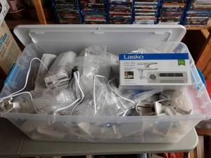 Lasko Clip Stik Desk Fan Incudes Tote With Lid