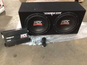 MTX Audio Terminator Series TNE212D 1,200-Watt Dual 12-Inch Sub Enclosure in good condition see pictures