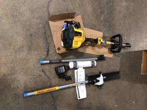 Dewalt 10 in. 27 cc 2-Cycle Gas Pole Saw with Attachment Capability not used open box see pictures