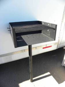 lot 1 image: Sportsman 266