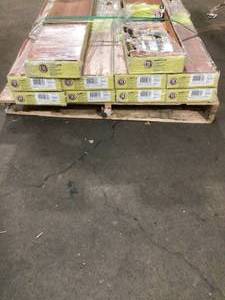 Lot of 10 cases of Traffic Master Oak 12 mm Thick x 8.03 in. Wide x 47.64 in. Length Laminate Flooring (15.94 sq. ft.  case) see pictures