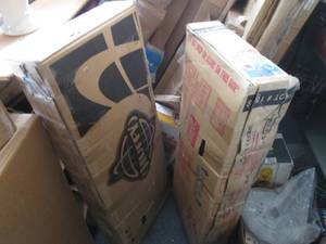 lot 84 image: (RM7) 2 Vintage Bicycles Holiday Gi...