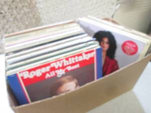 lot 158 image: (RM2) Box of Assorted Vintage Recor...