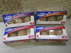 lot 200 image: (B-1) 4 Boxes of Hostess 2 Cherry C...