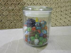 lot 285 image: (BSB) Jar Full of Marbles...