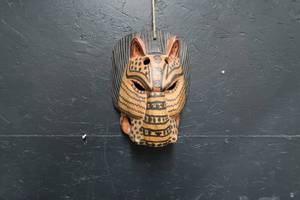lot 9 image: WODDEN HANGING MASK FOR HOME DECOR