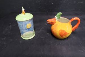 lot 22 image: HOME DECOR CHICKEN DISHES