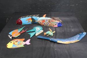 lot 23 image: PAINTED WOODEN STATUES OF FISH