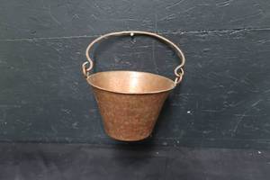 lot 57 image: COPPER BUCKET