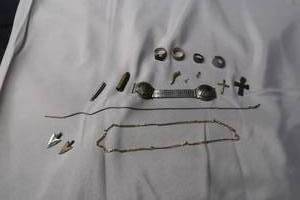 lot 87 image: ASSORTED JEWELRY