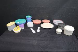 lot 116 image: KITCHEN STORAGE CONTAINERS