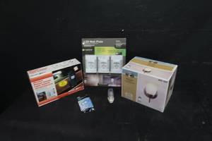 lot 130 image: ASSORTED LIGHT SET