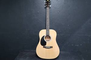 lot 139 image: LEFT HANDED GUITAR