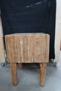 lot 95 image: BUTCHER BLOCK