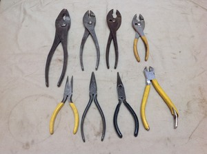 Pliers