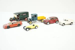 lot 12 image: Collectible cars