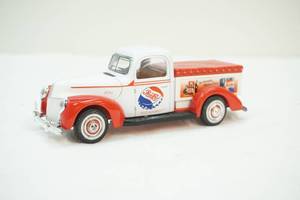 lot 24 image: Ford truck model
