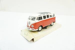 lot 30 image: VW van model