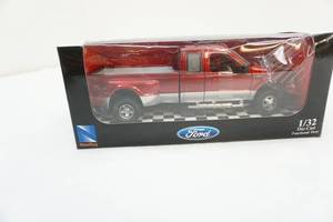 lot 35 image: Ford truck model