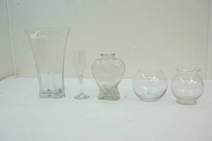 lot 46 image: Vases