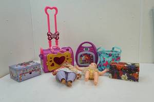 lot 51 image: Childrens toys
