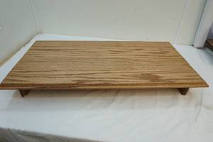 lot 92 image: wooden shelf