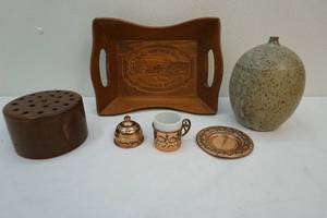 lot 141 image: Coddler, tray, pottery