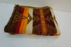 lot 146 image: Vintage blanket
