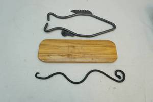 lot 165 image: Bell chime, cleaning board