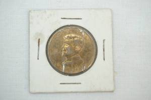lot 207 image: Coins