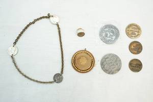 lot 209 image: Coins