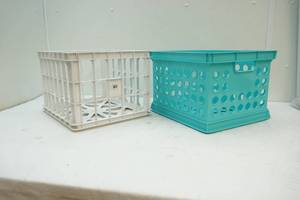 lot 224 image: Crates