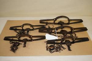 lot 39 image: 5 Oneida Long Spring Leghold Animal Traps