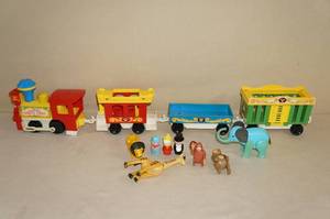 lot 43 image: Vintage Fisher Price Little People Circus Train Set