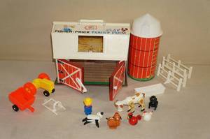 lot 48 image: Vintage Fisher Price Little People Family Farm - Animals, Farmer, Silo